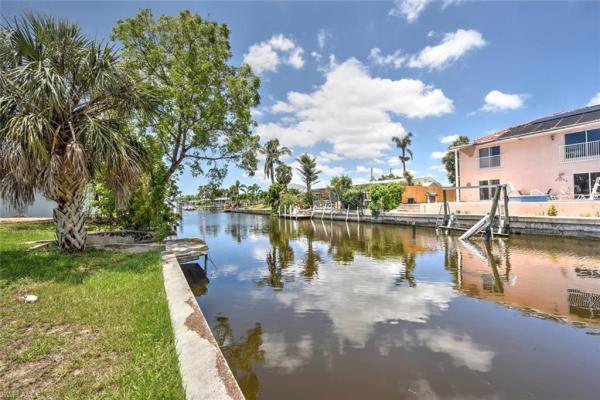 Lochmoor Waterway Estates, 4425 Gulf Cir, North Fort Myers, Florida 33903, image 1