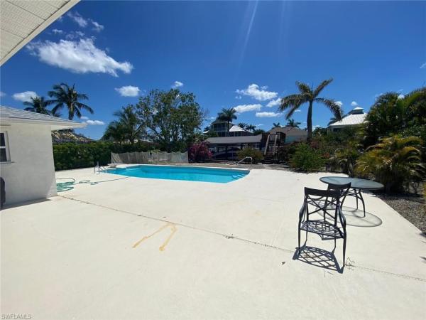 Isles Of Capri, 415 Panay Ave, Naples, Florida 34113, image 1