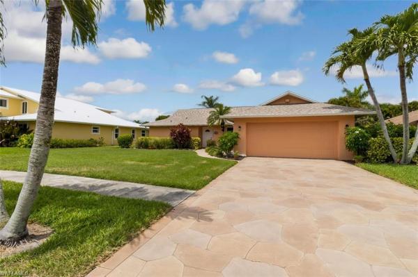Lakewood, 4548 Beechwood Lake Dr, Naples, Florida 34112, image 1