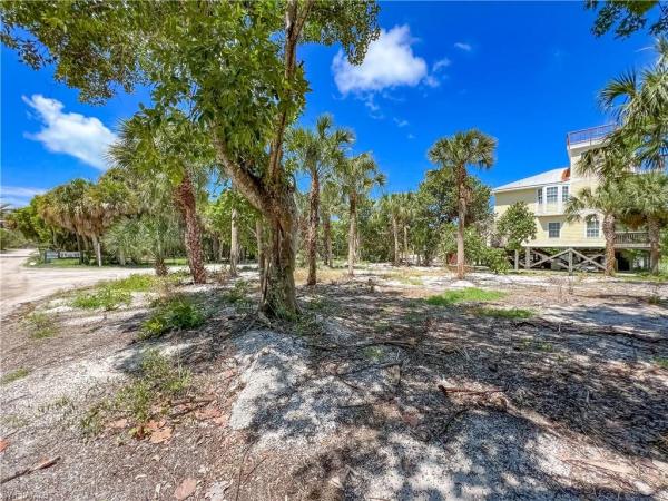 Castaway Key, 4430 Cutlass Dr, Upper Captiva, Florida 33924, image 1