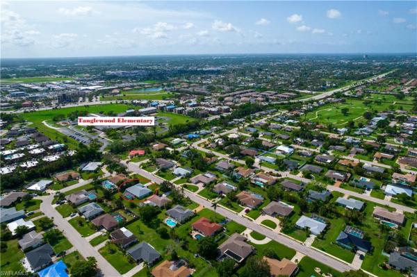 Tanglewood, 1585 Manchester Blvd, Fort Myers, Florida 33919, image 1
