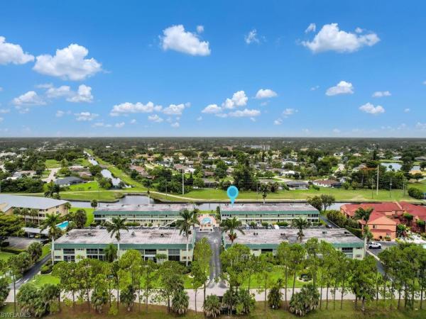 Valley Stream Court, 300 Valley Stream Dr #R-5, Naples, Florida 34113, image 1