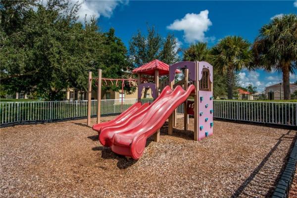 Heatherwood Lakes, 2233 Cape Heather Cir, Cape Coral, Florida 33991, image 1