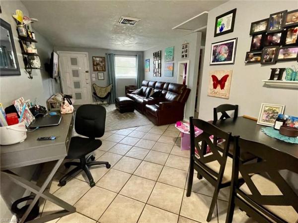 Sunnyside Gardens, 912 Lucas Rd, Fort Myers, Florida 33919, image 1
