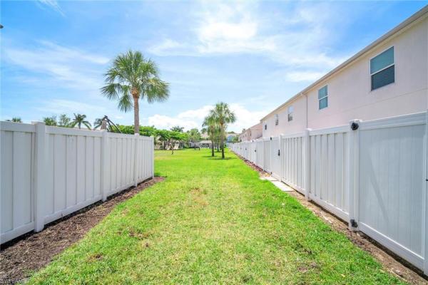 Forest Lake Townhomes, 3643 Pine Oak Cir #102, Fort Myers, Florida 33916, image 1