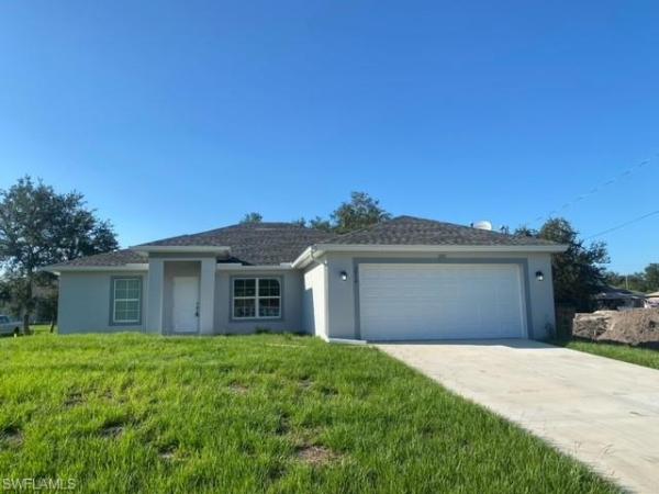 Lehigh Acres Residential, 2914 SW 43rd St, Lehigh Acres, Florida 33976, image 1
