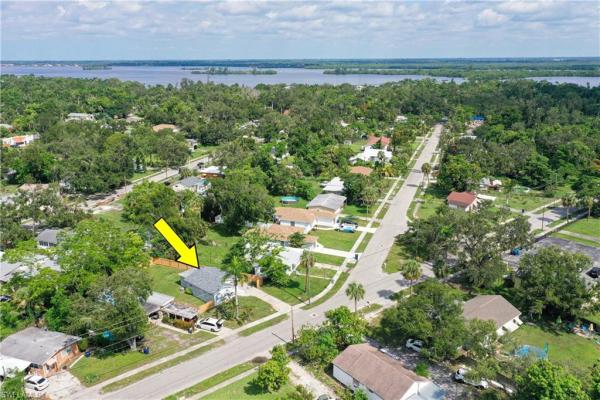 Russell Park, 304 Kingston Dr, Fort Myers, Florida 33905, image 1
