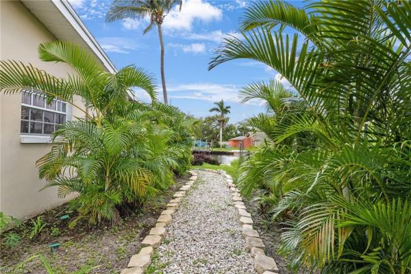 Blue Water Shores, 420 Cross St, North Fort Myers, Florida 33903, image 1