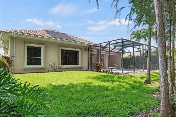 Hunters Ridge Golf & Country Club, 12880 Silverthorn Ct, Bonita Springs, Florida 34135, image 1