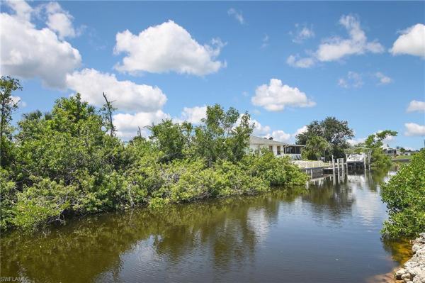 311 Pompano Ter, Punta Gorda, Florida 33950, image 1