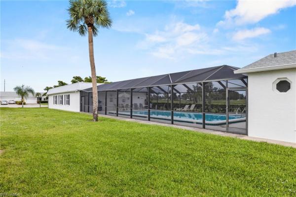 Myerlee Esquire Courts, 7085 Cedarhurst Dr, Fort Myers, Florida 33919, image 1