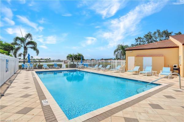 Berkshire Lakes, 350 Henley Dr, Naples, Florida 34104, image 1