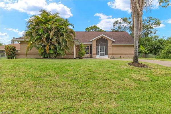 Country Club Estates, 1411 Graham Cir, Lehigh Acres, Florida 33936, image 1