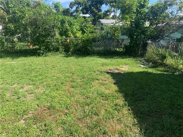 Mead Villas, 3067 Royal Palm Ave, Fort Myers, Florida 33901, image 1