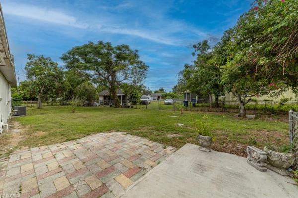Maravilla Circle, 2029 Maravilla Cir, Fort Myers, Florida 33901, image 1