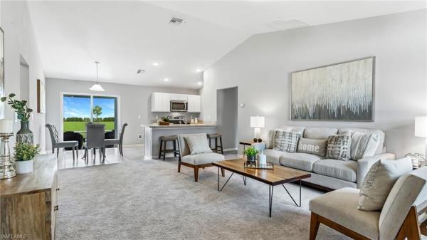 Cape Coral Residential, 313 29th Ter, Cape Coral, Florida 33909, image 1