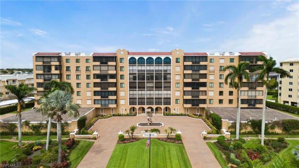The Madrid Club, 3430 N Gulf Shore Blvd #4G, Naples, Florida 34103, image 1