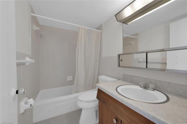 Del Mar Club, 1300 N Gulf Shore Blvd #703, Naples, Florida 34102, image 1