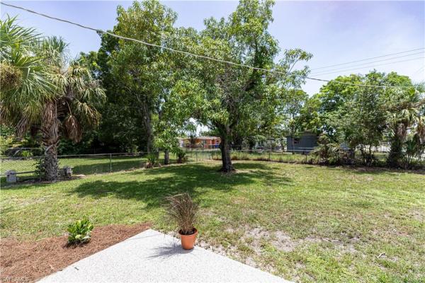 Franklin Park, 2906 Saint Charles St, Fort Myers, Florida 33916, image 1