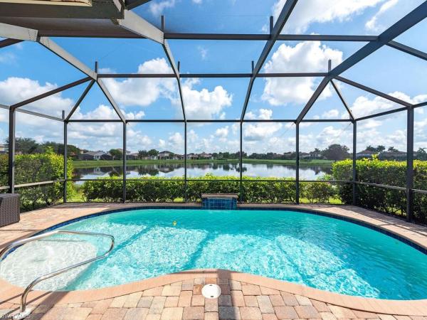 Valencia Country Club, 1568 Birdie Dr, Naples, Florida 34120, image 1