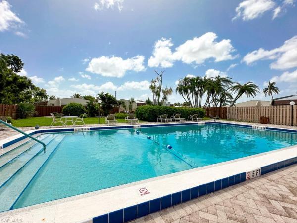 South Pointe Villas, 6300 Pointe Blvd #465, Fort Myers, Florida 33919, image 1