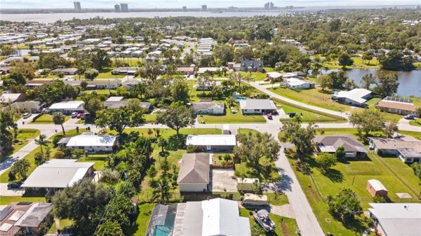 Berts Bayshore Manor, 354 Park Lane Dr, North Fort Myers, Florida 33917, image 1