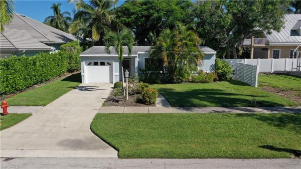 Olde Naples, 395 S 7th Ave, Naples, Florida 34102, image 1
