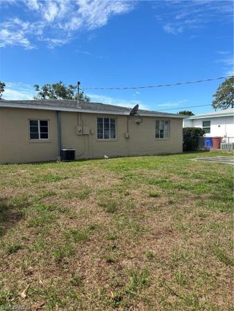 Palmlee Park, 1811 Winkler Ave, Fort Myers, Florida 33901, image 1