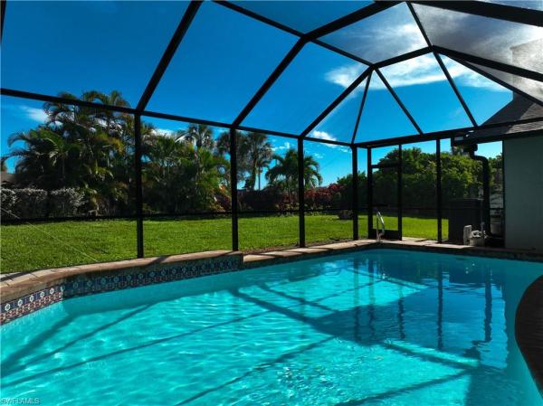 Whiskey Creek Club Estates, 1204 Westfield Dr, Fort Myers, Florida 33919, image 1