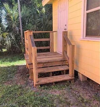 Stareco, 1847 Henderson Ave, Fort Myers, Florida 33916, image 1