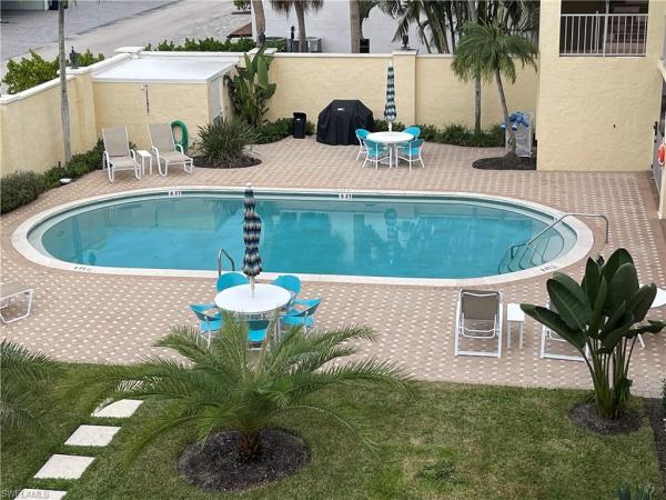 South Beach Club At Olde Naples, 1051 S 3rd St #302, Naples, Florida 34102, image 1