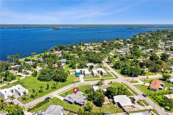 Fort Myers Residential, 3982 Edgewood Ave, Fort Myers, Florida 33916, image 1