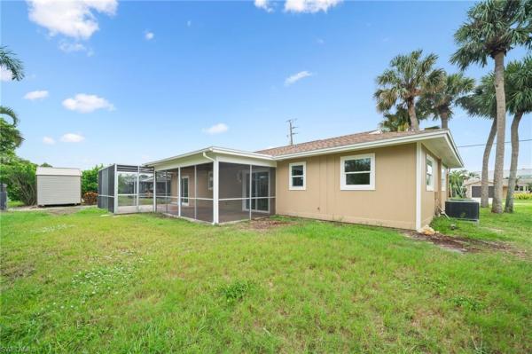 Island Park Woodlands, 6152 Park Rd, Fort Myers, Florida 33908, image 1