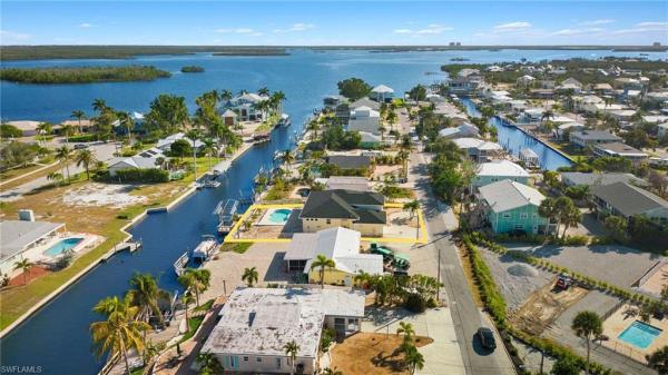 Holiday Heights, 5511 Avenida Pescadora, Fort Myers Beach, Florida 33931, image 1