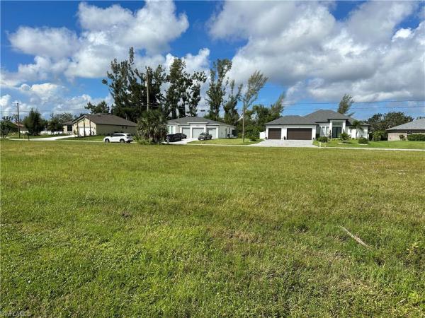 Cape Coral Residential, 113 34th Ave, Cape Coral, Florida 33991, image 2