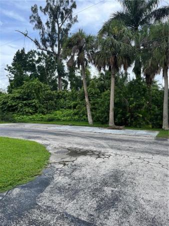 Cleaves Corner, 8141 Cleaves Rd, North Fort Myers, Florida 33903, image 1