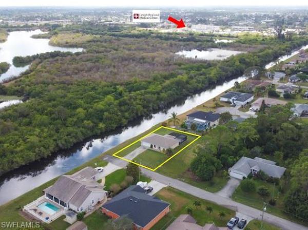 Oakwood, 2501 W 9th St, Lehigh Acres, Florida 33971, image 1