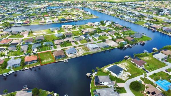Cape Coral Residential, 3033 26th Pl, Cape Coral, Florida 33914, image 1