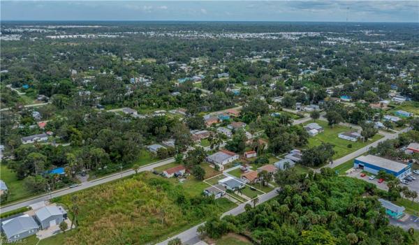 Palmona Park, 546 Redlin St, North Fort Myers, Florida 33903, image 1