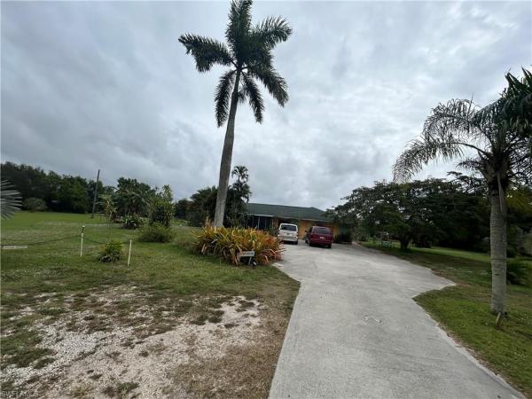 Naples No HOA, 11530 E Riggs Rd, Naples, Florida 34114, image 1