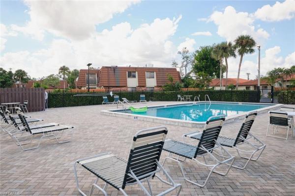 Hamlet, 1462 Park Shore Cir #3, Fort Myers, Florida 33901, image 1
