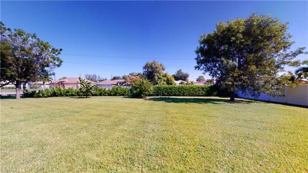 Heatherwood Lakes, 2301 Cape Heather Cir, Cape Coral, Florida 33991, image 3
