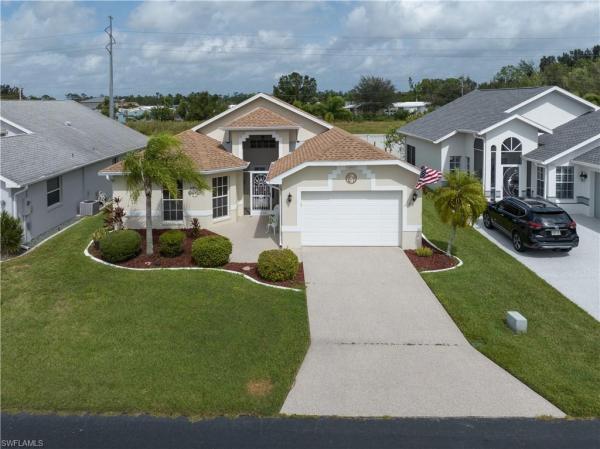 Sabal Springs Golf & Racquet Club, 3601 Gloxinia Dr, North Fort Myers, Florida 33917, image 1