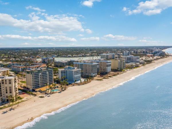 The Martinique Club, 3003 N Gulf Shore Blvd #101, Naples, Florida 34103, image 1