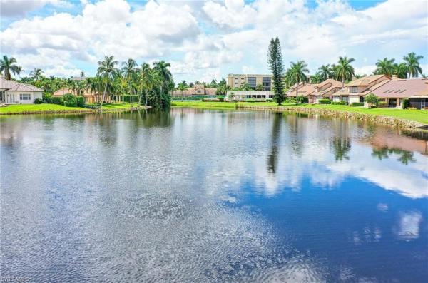Swan Lake Club At Park Shore, 4160 Crayton Rd #A2, Naples, Florida 34103, image 1