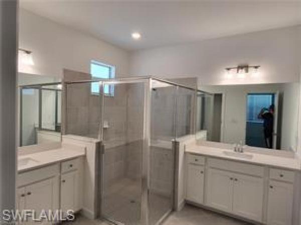 Country Club, 17388 E Wallnut Run Dr, Alva, Florida 33920, image 1