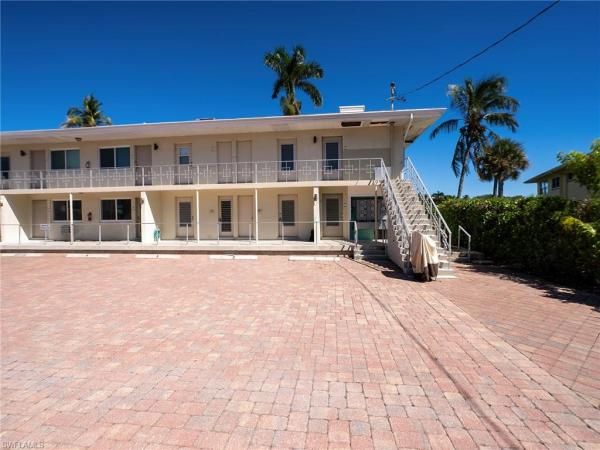 Lago Mar, 1550 N Gulf Shore Blvd #E2, Naples, Florida 34102, image 1