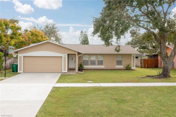 Orange Tree, 3300 Valencia Dr, Naples, Florida 34120, image 1