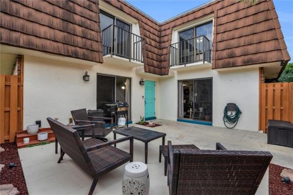 Hamlet, 1418 Park Shore Cir #3, Fort Myers, Florida 33901, image 1
