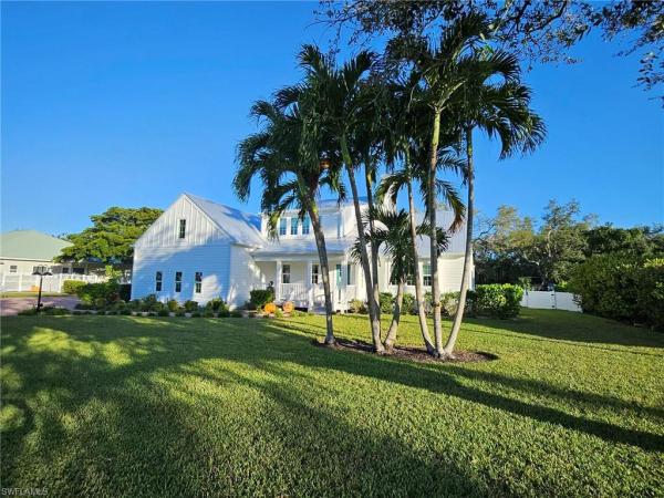 Coconut Creek, 12290 Coconut Creek Ct, Fort Myers, Florida 33908, image 1